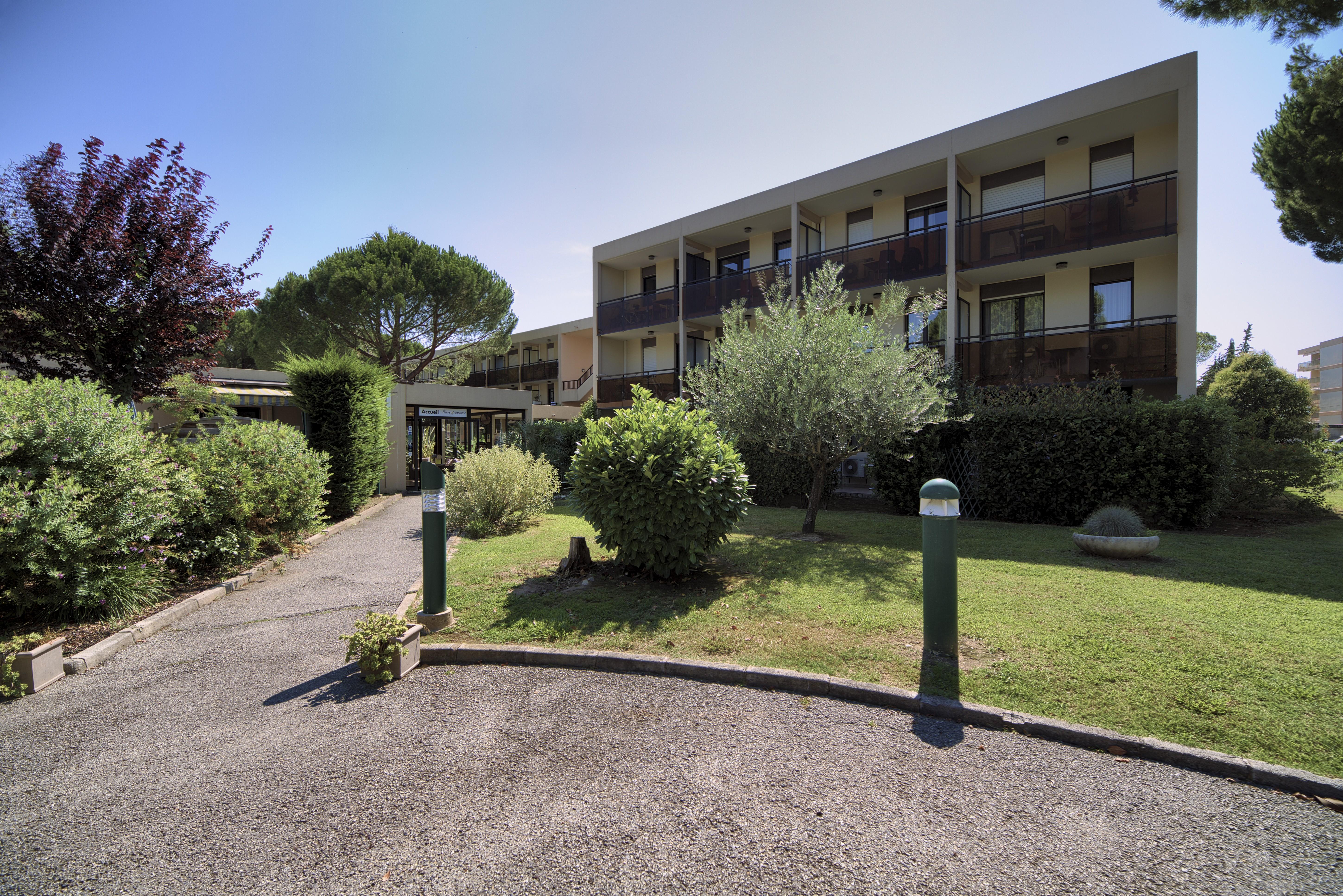 Residence Pierre & Vacances Les Jardins Ombrages Mandelieu エクステリア 写真