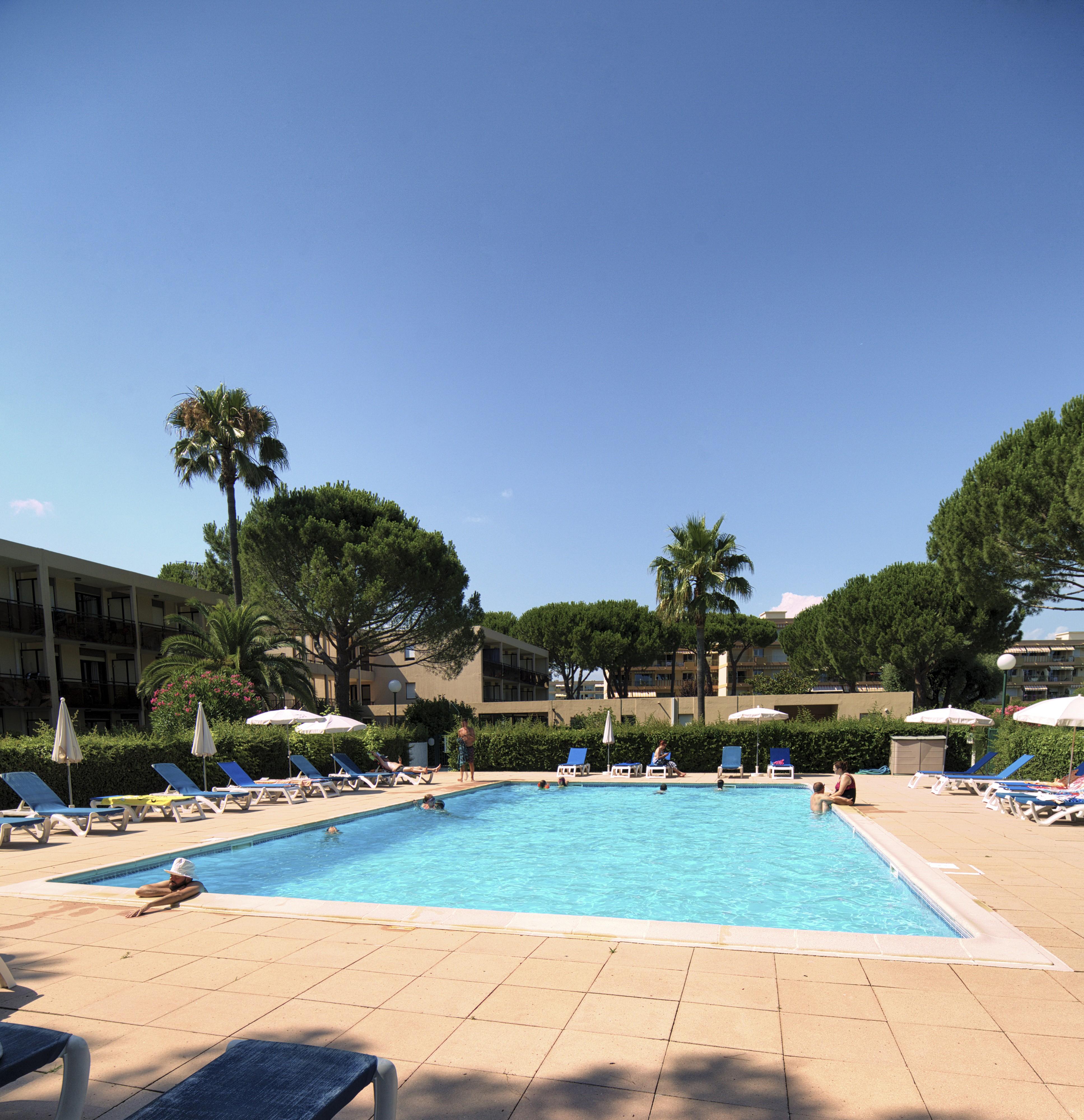 Residence Pierre & Vacances Les Jardins Ombrages Mandelieu エクステリア 写真