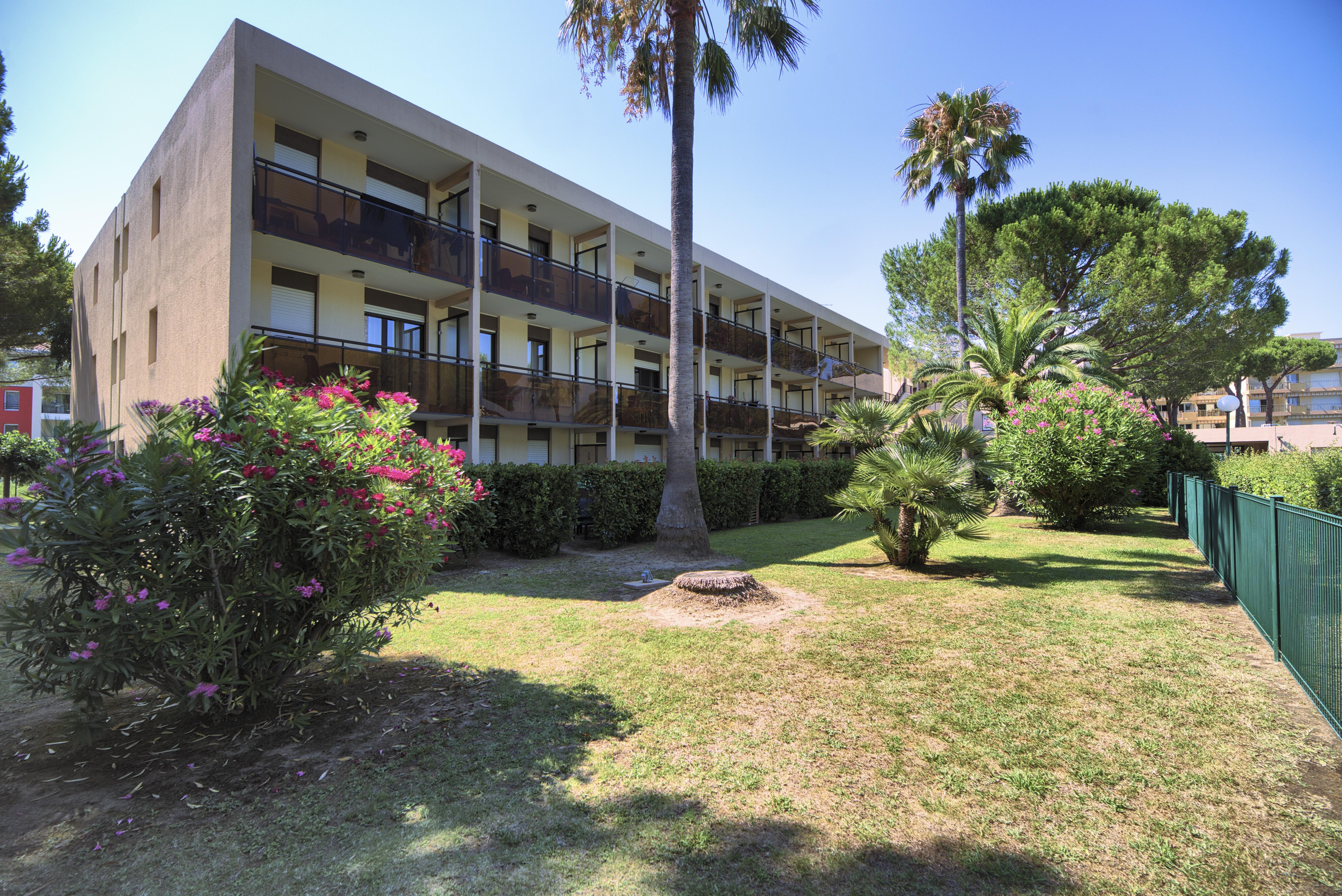 Residence Pierre & Vacances Les Jardins Ombrages Mandelieu エクステリア 写真