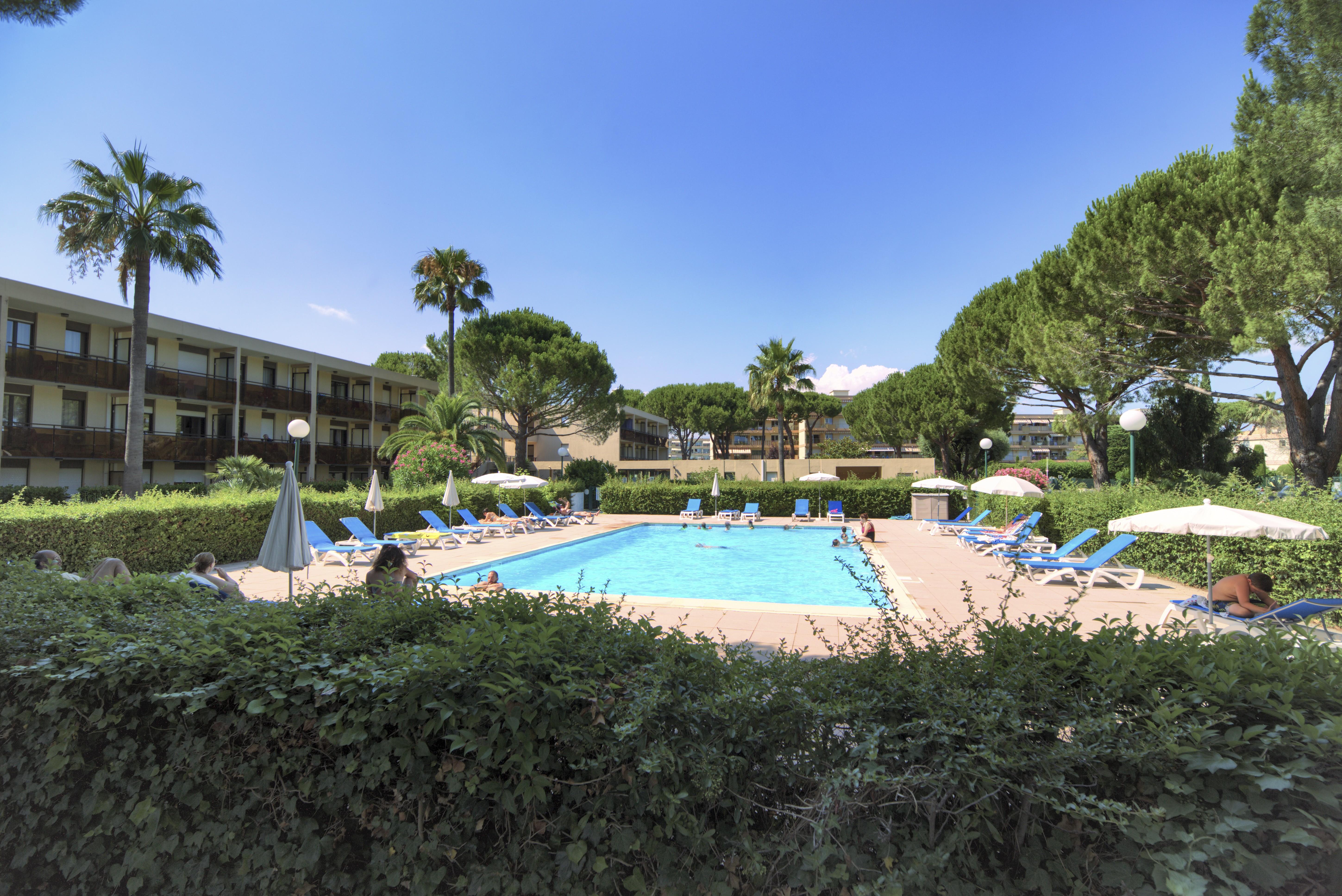 Residence Pierre & Vacances Les Jardins Ombrages Mandelieu エクステリア 写真