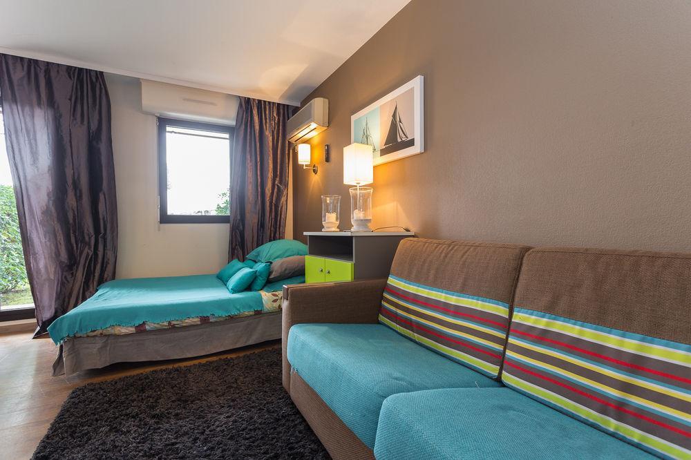 Residence Pierre & Vacances Les Jardins Ombrages Mandelieu エクステリア 写真