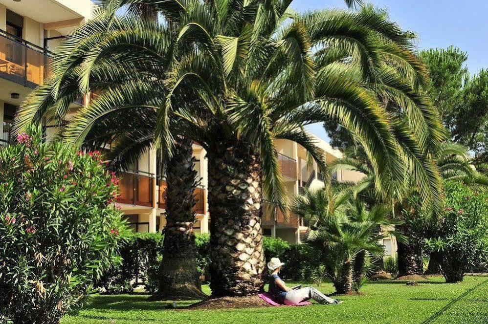 Residence Pierre & Vacances Les Jardins Ombrages Mandelieu エクステリア 写真