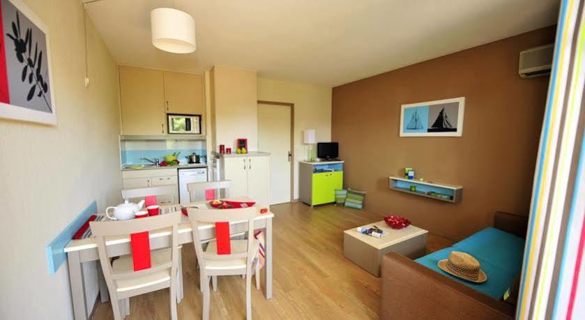 Residence Pierre & Vacances Les Jardins Ombrages Mandelieu エクステリア 写真