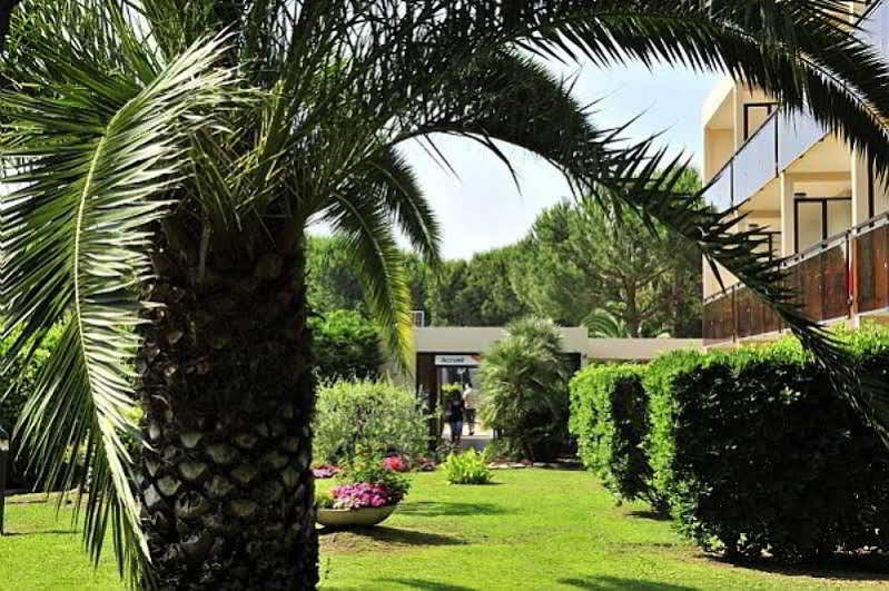 Residence Pierre & Vacances Les Jardins Ombrages Mandelieu エクステリア 写真