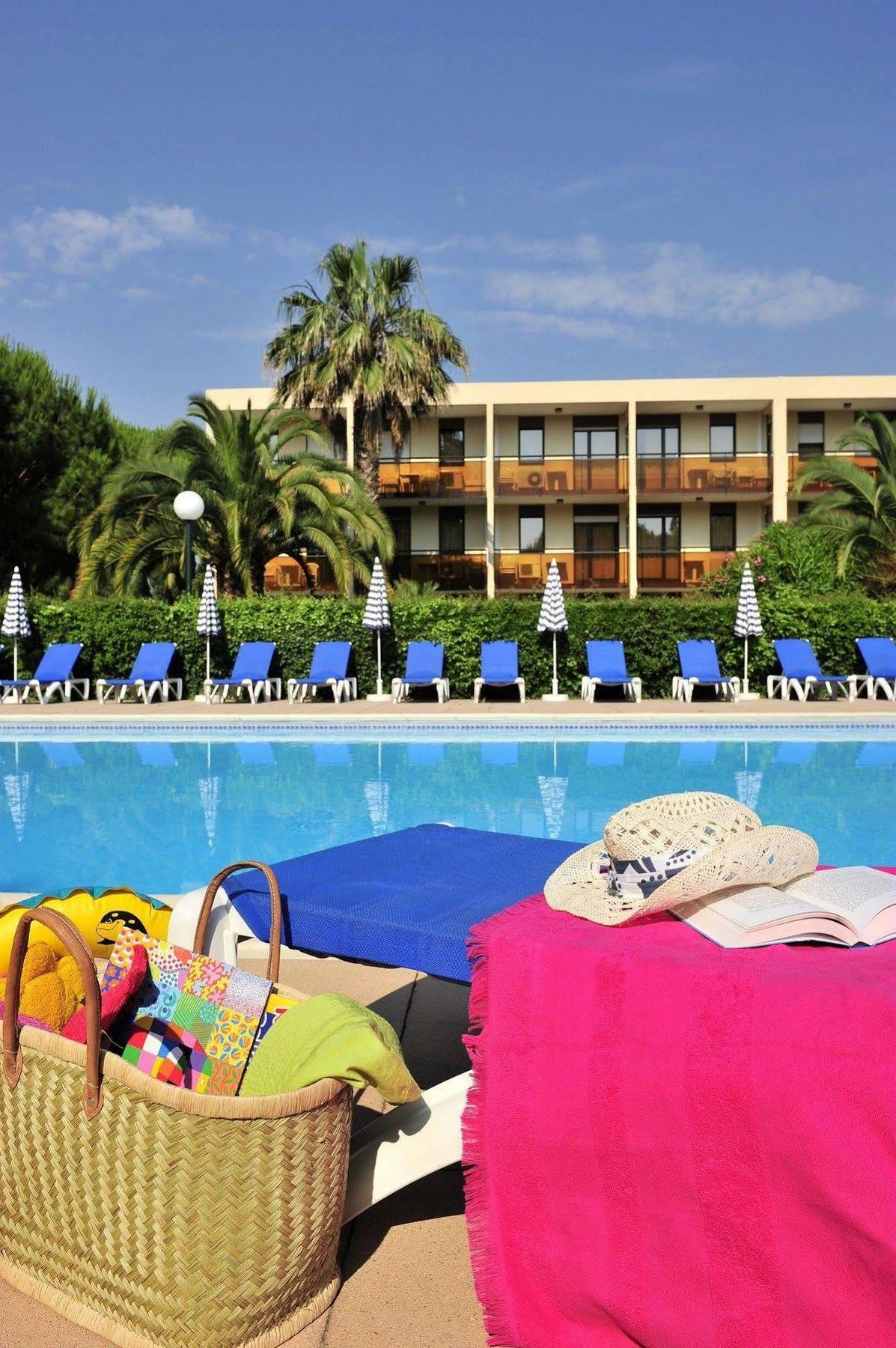 Residence Pierre & Vacances Les Jardins Ombrages Mandelieu エクステリア 写真