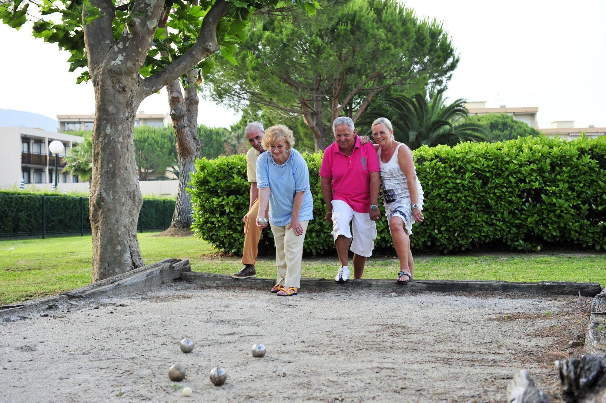 Residence Pierre & Vacances Les Jardins Ombrages Mandelieu エクステリア 写真